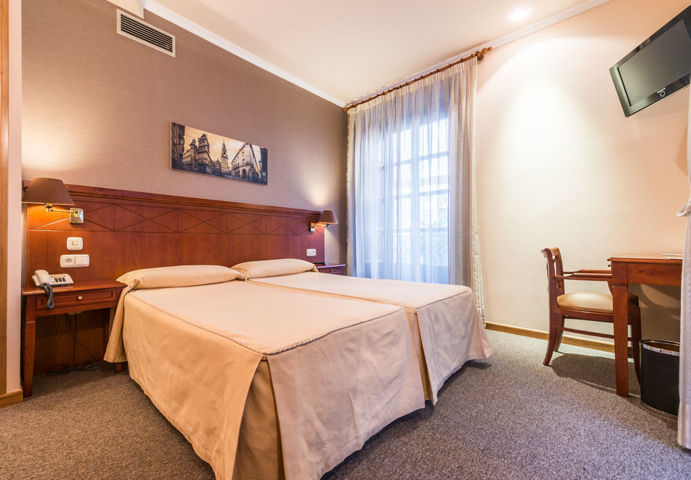 Hotel Herradura Σαντιάγο ντε Κομποστέλα Εξωτερικό φωτογραφία