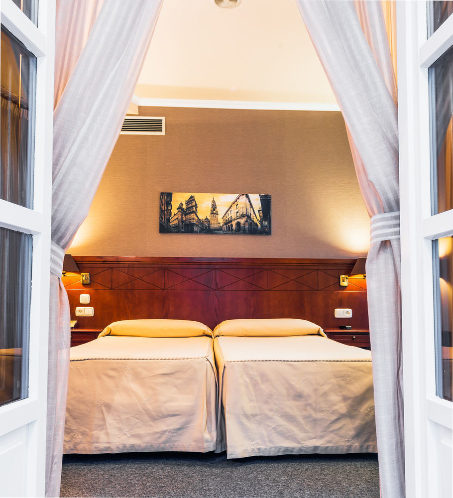 Hotel Herradura Σαντιάγο ντε Κομποστέλα Εξωτερικό φωτογραφία