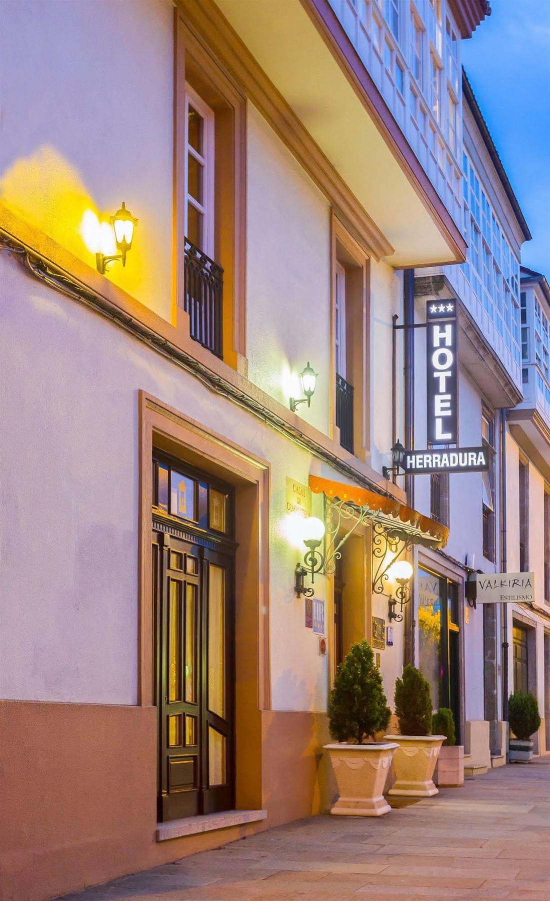 Hotel Herradura Σαντιάγο ντε Κομποστέλα Εξωτερικό φωτογραφία